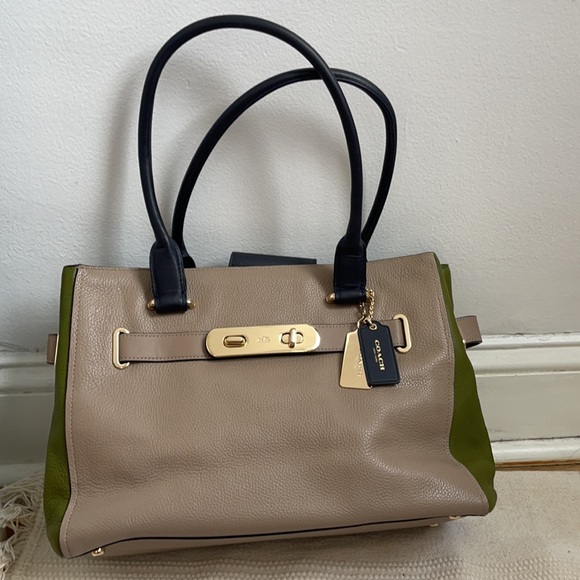 Coach Swagger Carryall Colorblock Leather Tote Satchel STONE Green Navy - Picture 1 of 15
